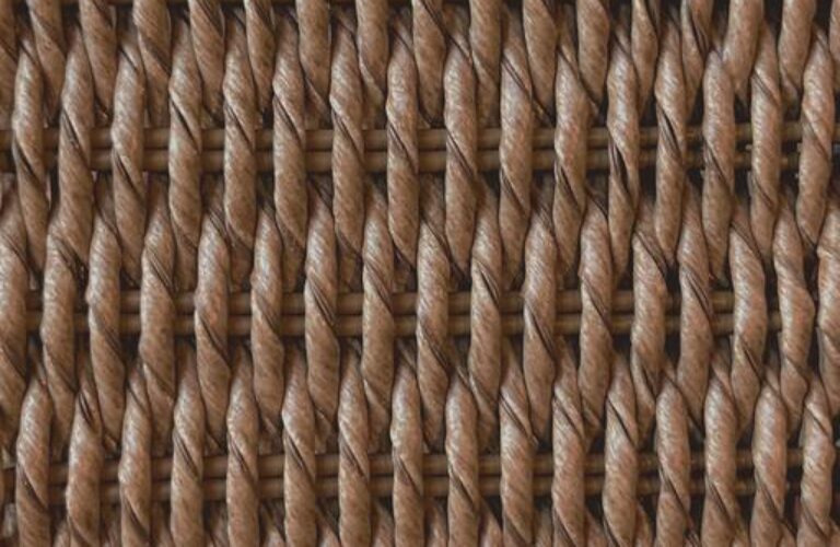 Twisted Hyacinth - Satinwood - 4.8mm